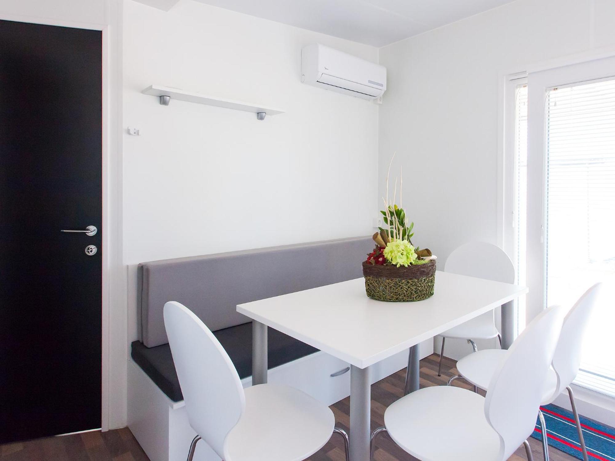 Camping Adria Mobile Homes In Camping Kastanija Novigrad (Istria) Exterior foto