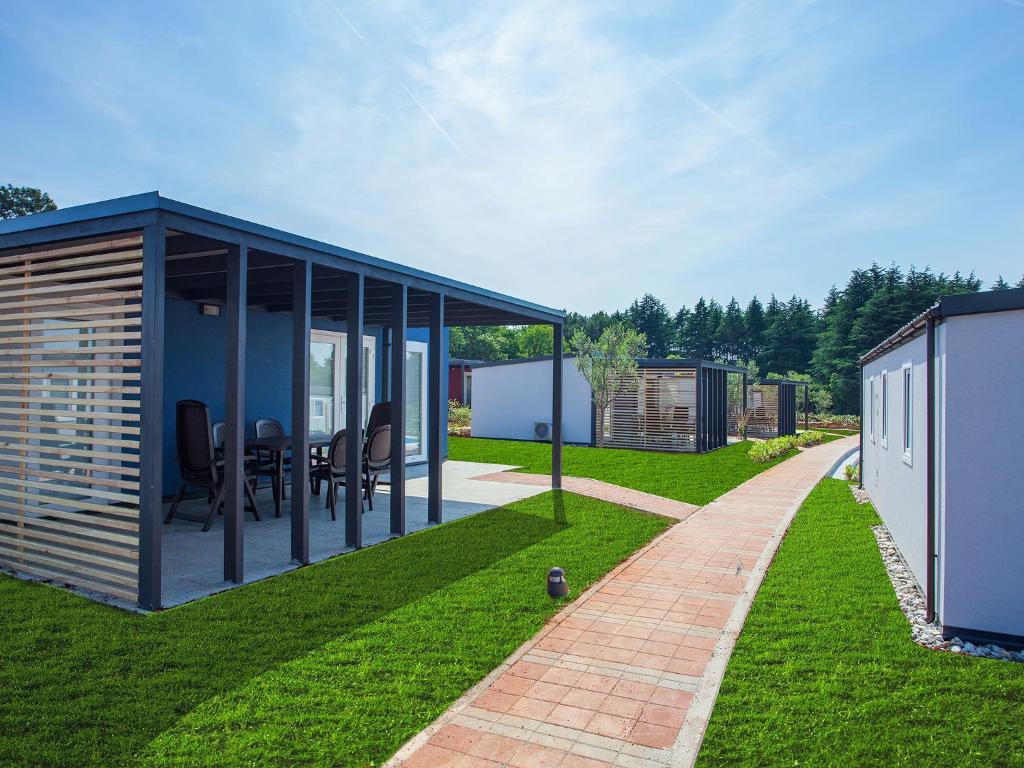 Camping Adria Mobile Homes In Camping Kastanija Novigrad (Istria) Exterior foto