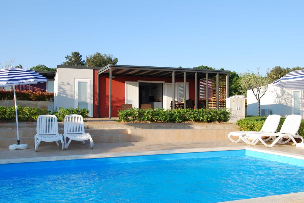 Camping Adria Mobile Homes In Camping Kastanija Novigrad (Istria) Exterior foto
