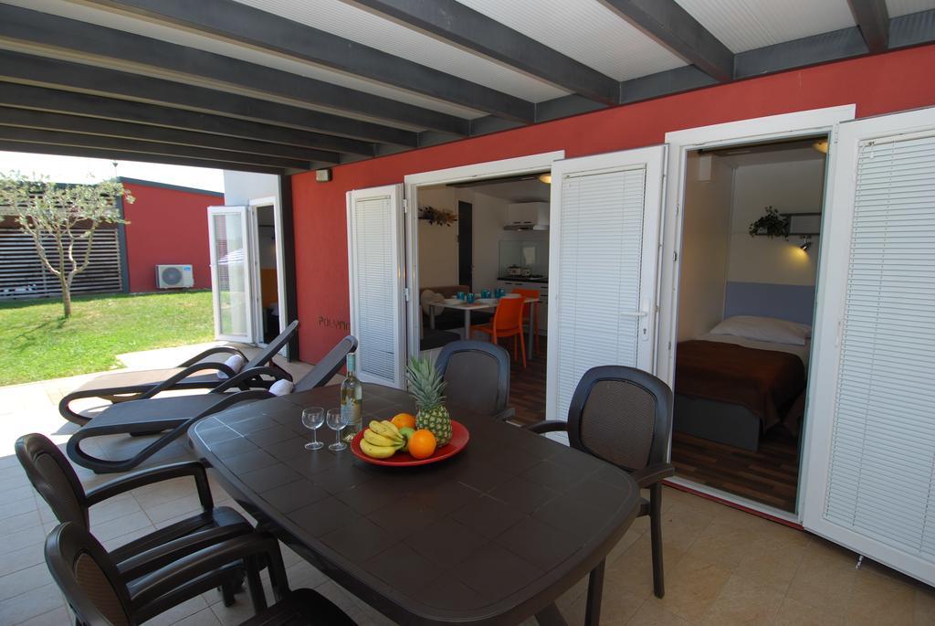 Camping Adria Mobile Homes In Camping Kastanija Novigrad (Istria) Exterior foto