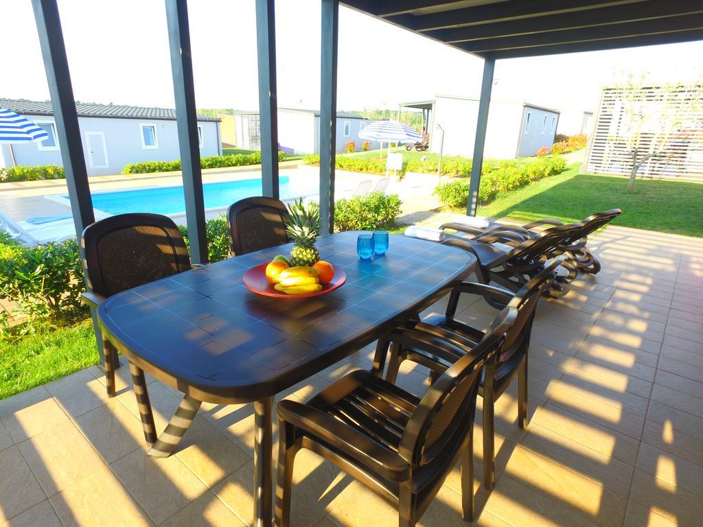 Camping Adria Mobile Homes In Camping Kastanija Novigrad (Istria) Exterior foto