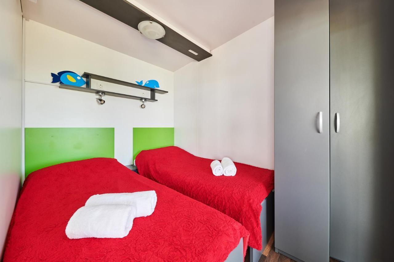 Camping Adria Mobile Homes In Camping Kastanija Novigrad (Istria) Exterior foto